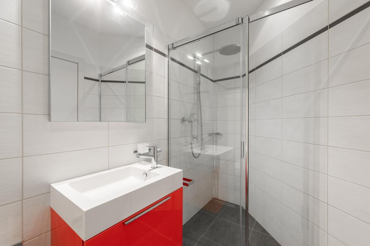 Montarina Apartment By Quokka 360 - Lovely Accommodation A Few Minutes From The Centre Lugano Bagian luar foto